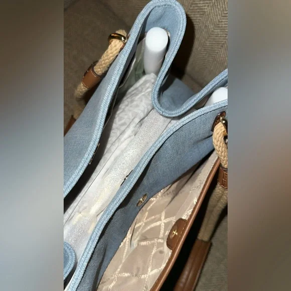 $258 Michael Kors Talia Large Grab Bag Tote Purse Washed Denim NWT - Picture 6 of 7